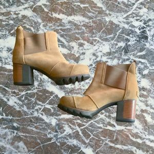 Sorel Addington Chelsea Boot in Beach Cordovan Sorel size 6